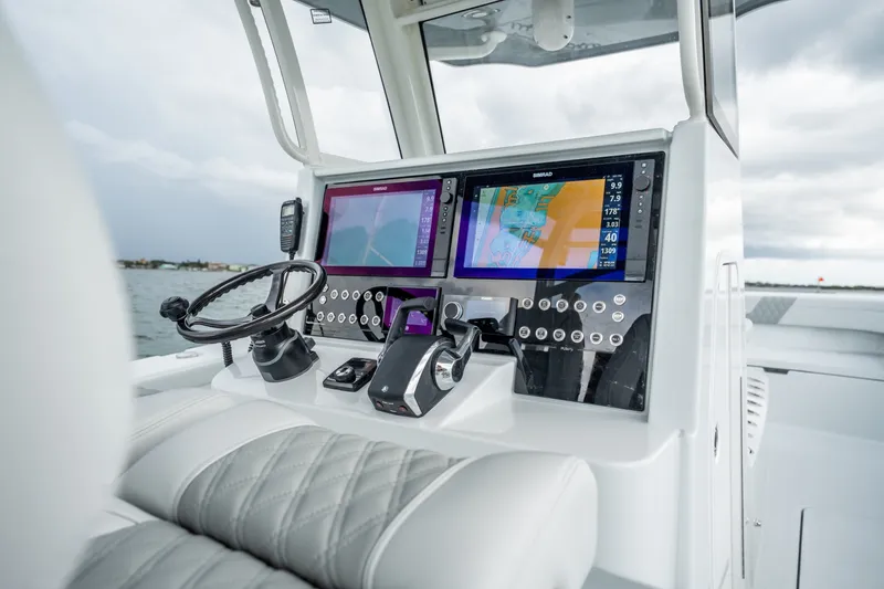 Slide: The Image of Costa Custom 32 TE 2028 - 8065188