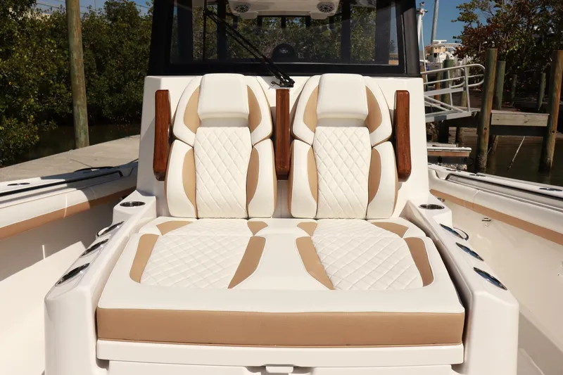 Slide: The Image of Regulator Marine 35cc 2025 - 5307216