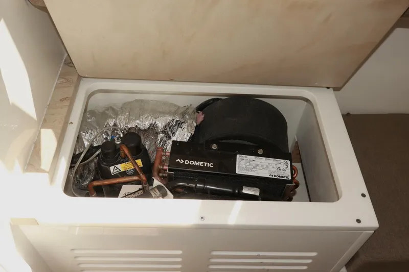 Slide: The Image of Regulator Marine 35cc 2025 - 5307343