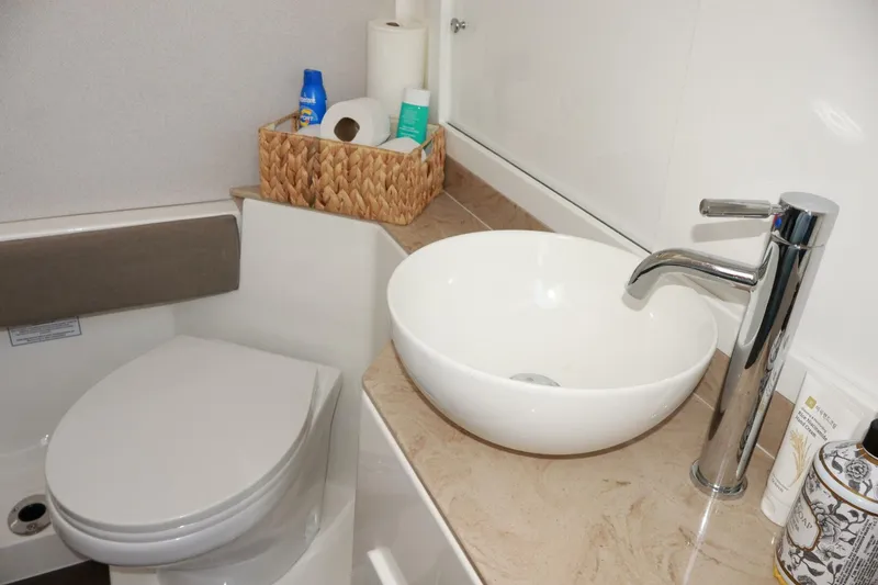 Slide: The Image of Regulator Marine 35cc 2025 - 5307355