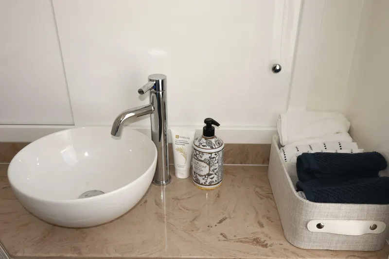 Slide: The Image of Regulator Marine 35cc 2025 - 5307354