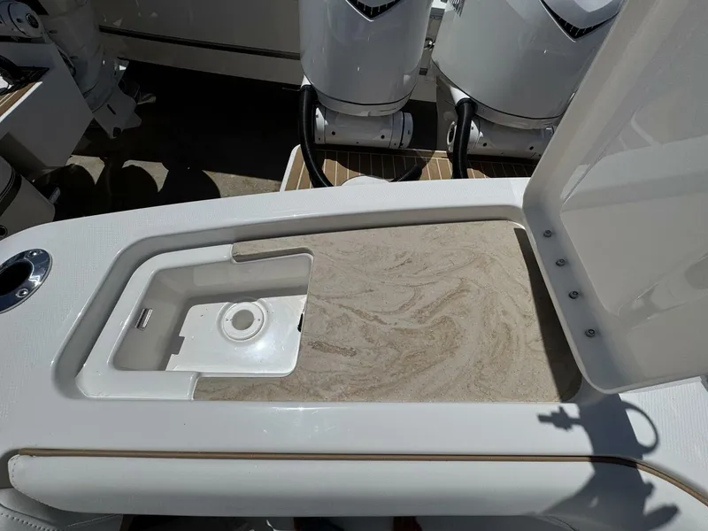 Slide: The Image of Regulator Marine 35cc 2025 - 5326312