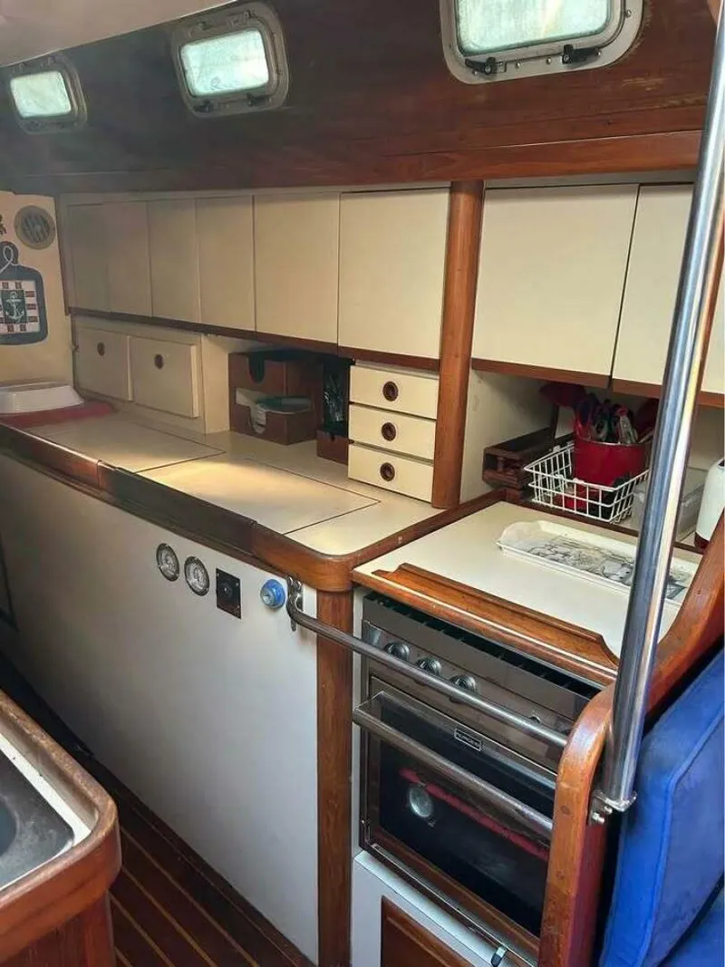 Slide: The Image of Endeavour 42 CC 1986 - 5310593