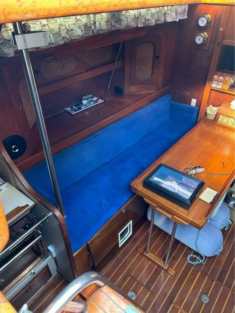 Slide: The Image of Endeavour 42 CC 1986 - 5310605