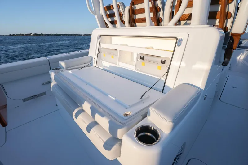 Slide: The Image of Costa Custom 34sv 2026 - 5601572