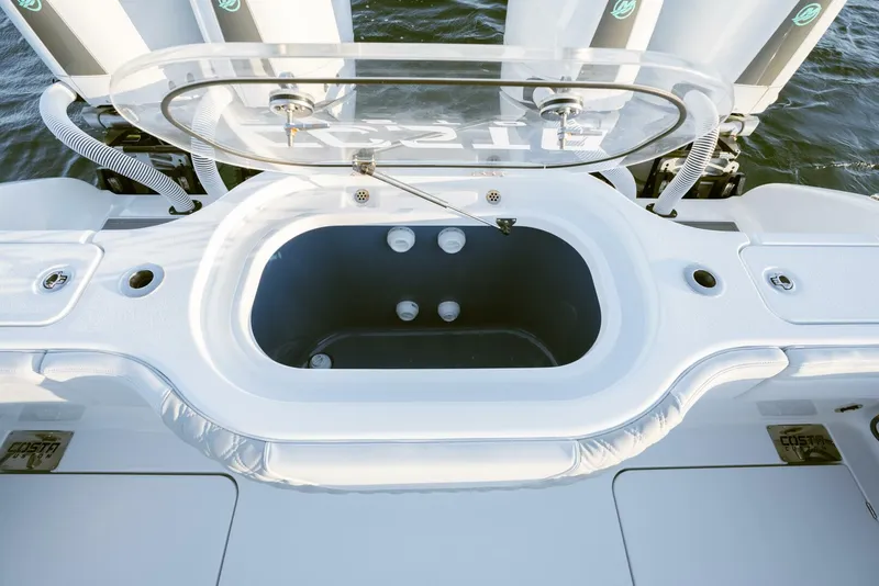 Slide: The Image of Costa Custom 34sv 2026 - 5601600