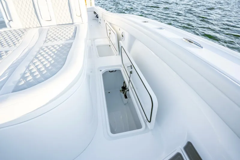 Slide: The Image of Costa Custom 34sv 2026 - 5601613