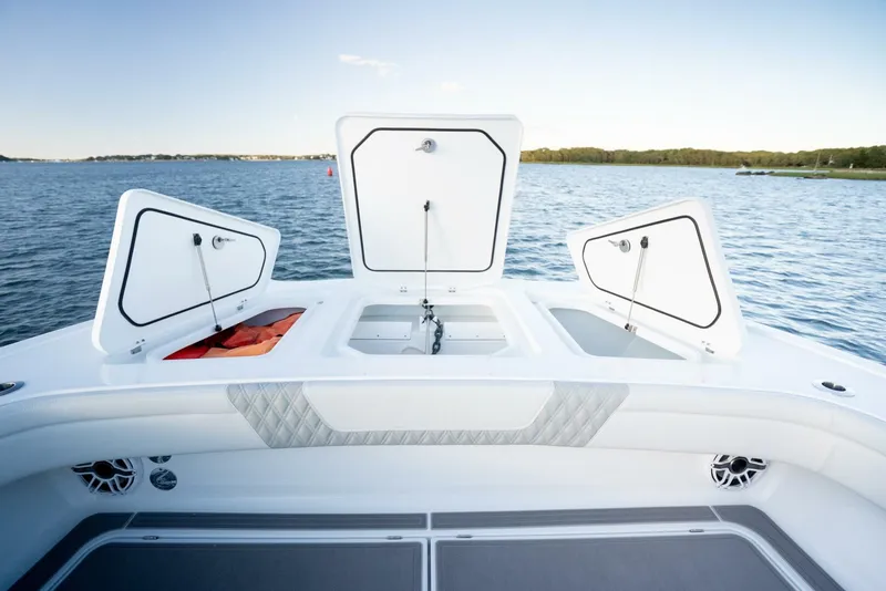 Slide: The Image of Costa Custom 34sv 2026 - 5601619