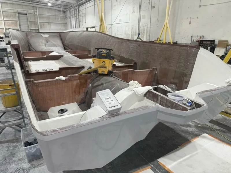 Slide: The Image of Costa Custom 34sv 2026 - 5322862