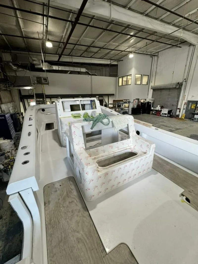 Slide: The Image of Costa Custom 34sv 2026 - 5322885