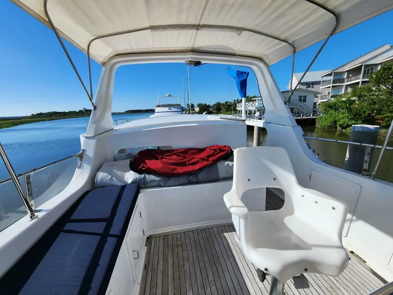 Slide: The Image of Marine Trader LaBelle 40 Sun Deck 1985 - 5308393