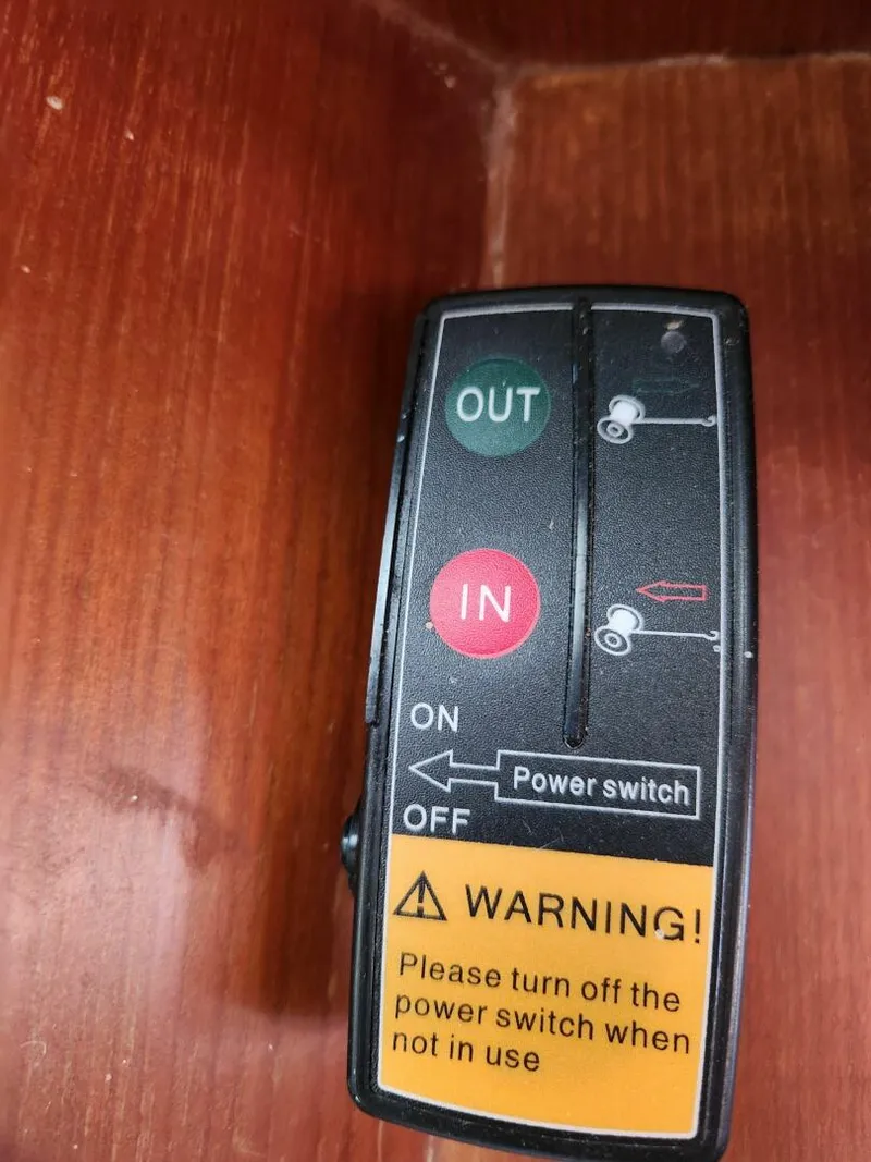 Slide: The Image of Marine Trader LaBelle 40 Sun Deck 1985 - 5308431