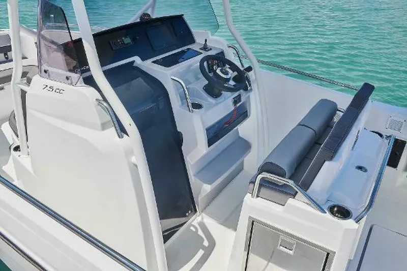 Slide: The Image of Jeanneau Leader 7.5 CC Series 3 2025 - 5308447