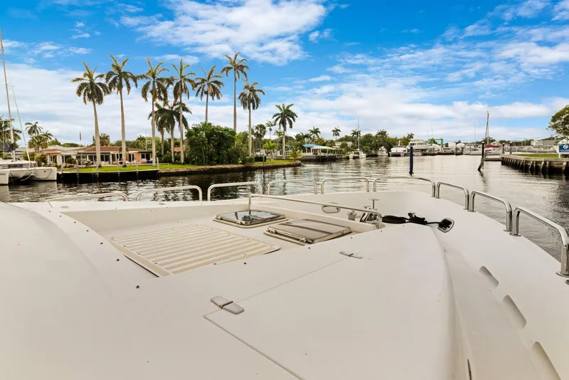 Slide: The Image of Bow Seating   - 5351577