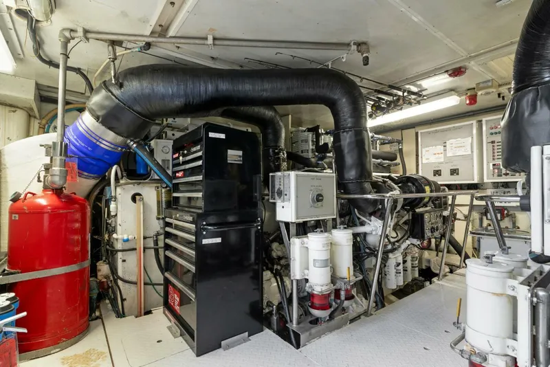 Slide: The Image of Port Engine   - 5351599