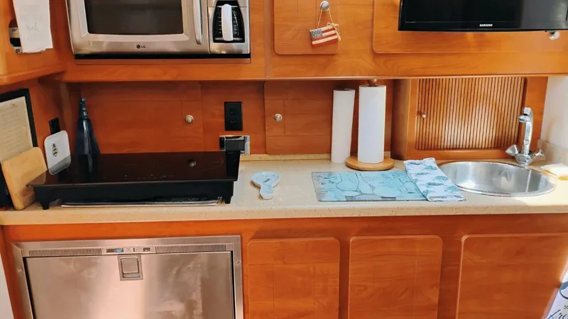 Slide: The Image of Rinker 390 2005 - 5309217