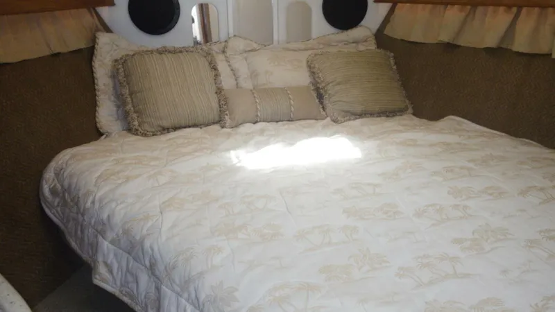 Slide: The Image of Rinker 390 2005 - 5309219