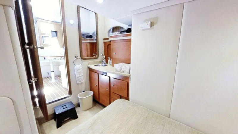 Slide: The Image of Rinker 390 2005 - 5309221