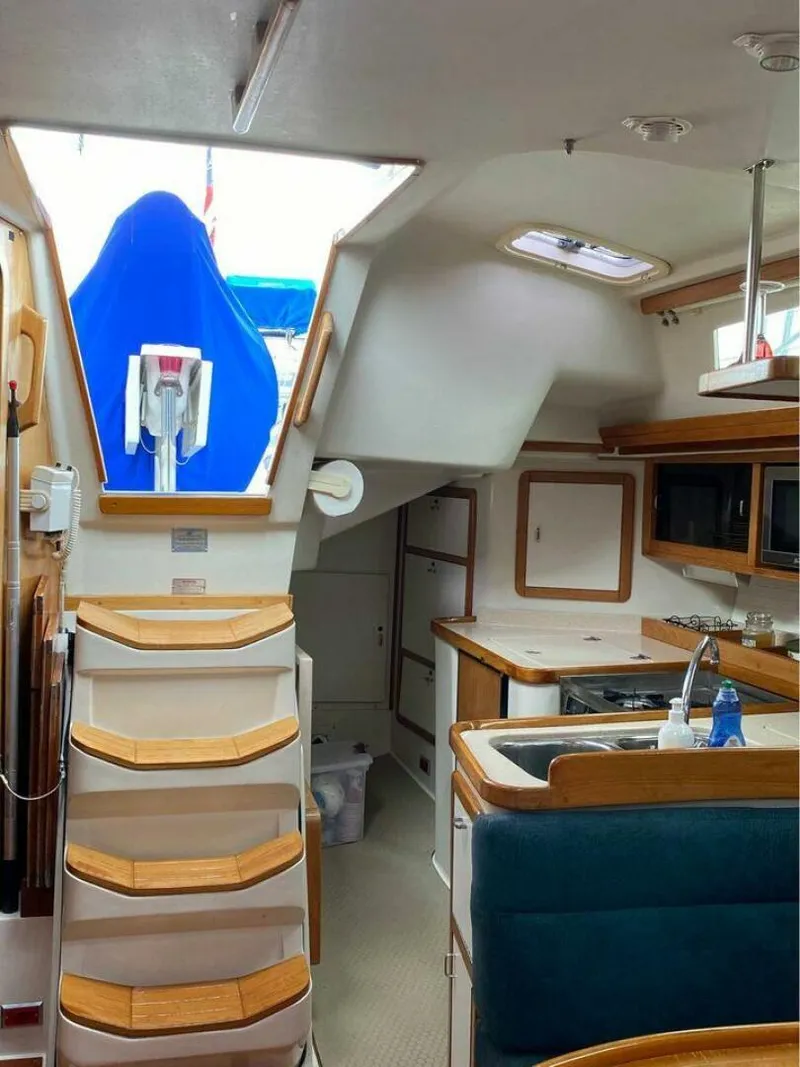 Slide: The Image of Catalina 42 1998 - 5309774