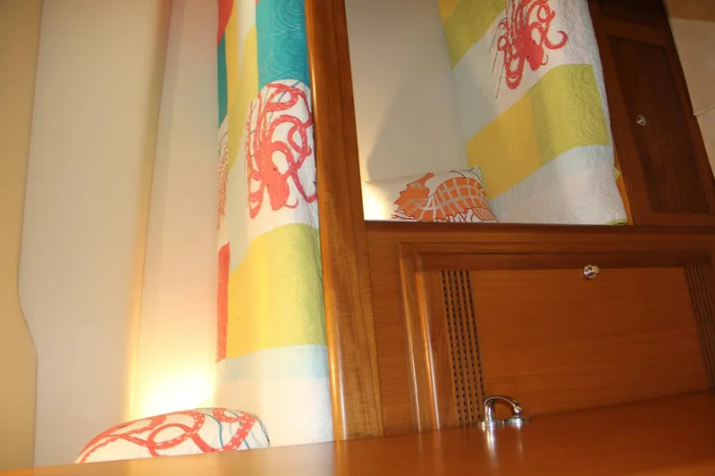 Slide: The Image of Cabo 48 2005 - 5310155