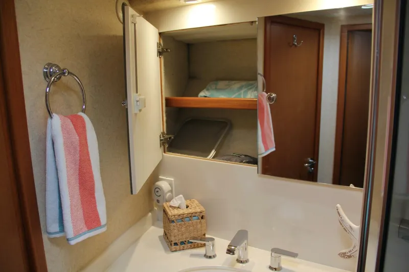 Slide: The Image of Cabo 48 2005 - 5310160