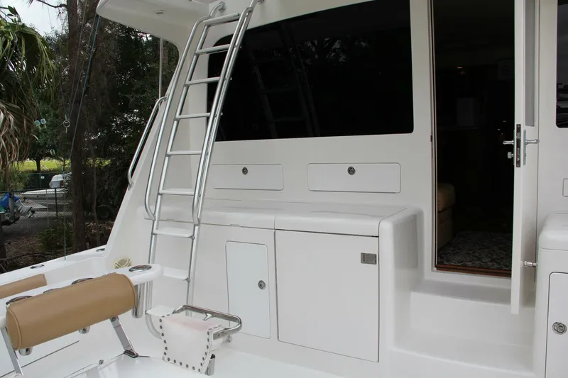 Slide: The Image of Cabo 48 2005 - 5310171