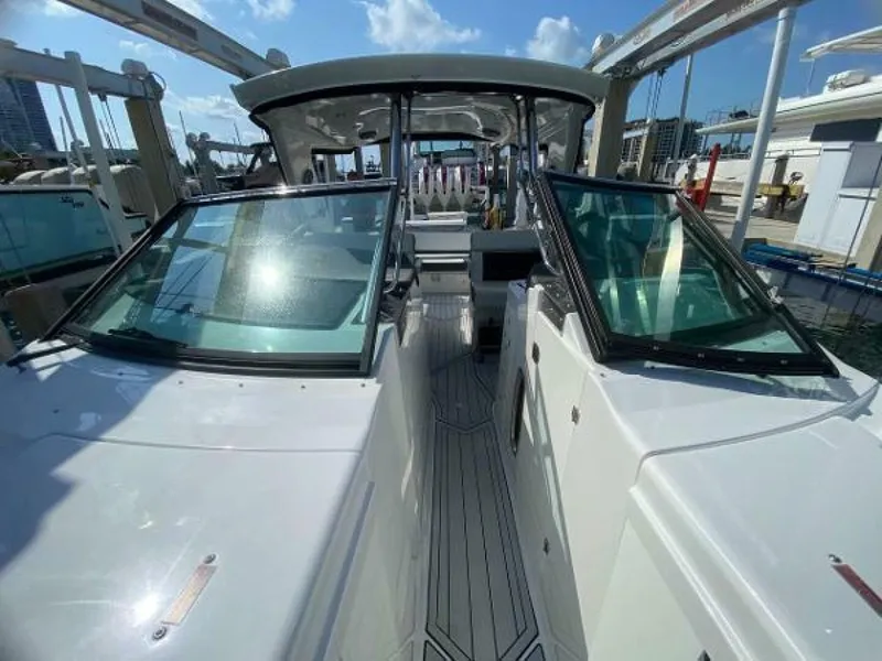 Slide: The Image of Monterey 385 SE 2018 - 5310136