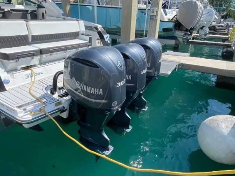 Slide: The Image of Monterey 385 SE 2018 - 5310124