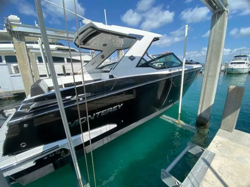 Slide: The Image of Monterey 385 SE 2018 - 5310126