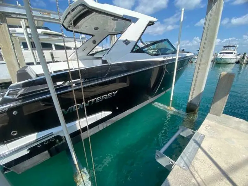 Slide: The Image of Monterey 385 SE 2018 - 5310127