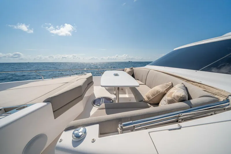 Slide: The Image of Horizon E81 2021 - 5310331