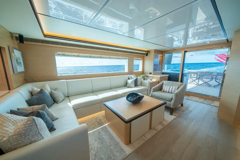 Slide: The Image of Horizon E81 2021 - 5310367