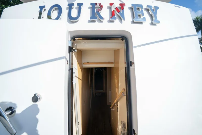 Slide: The Image of Horizon E81 2021 - 5310416