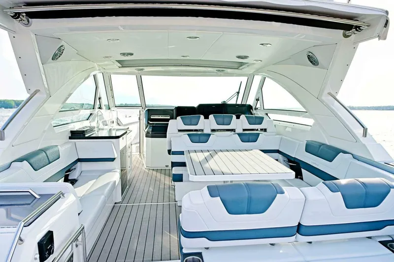 Slide: The Image of Formula 400 Super Sport Crossover 2020 - 5310619