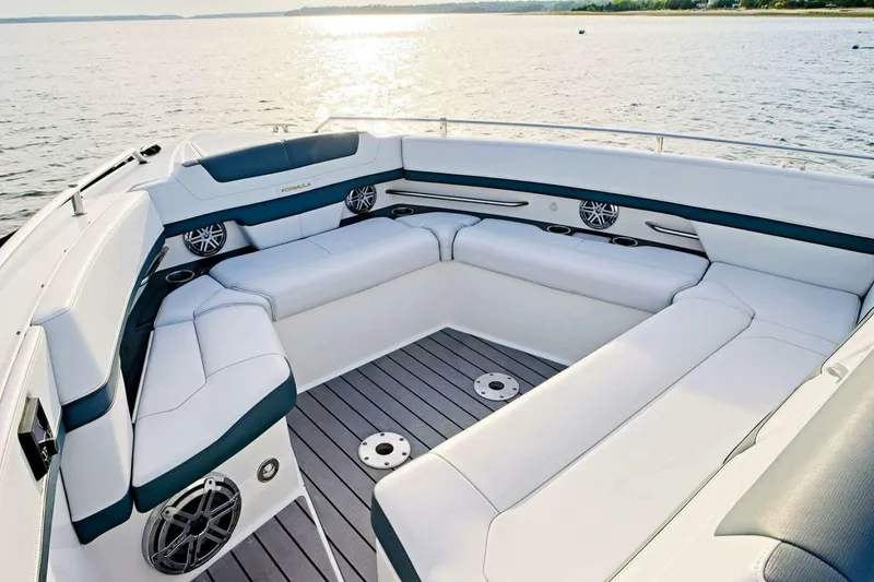 Slide: The Image of Formula 400 Super Sport Crossover 2020 - 5310625