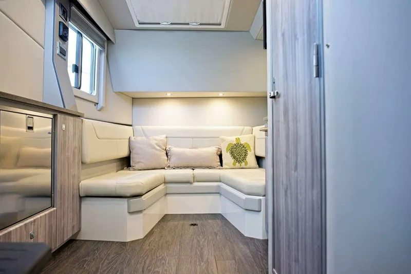 Slide: The Image of Formula 400 Super Sport Crossover 2020 - 5310628