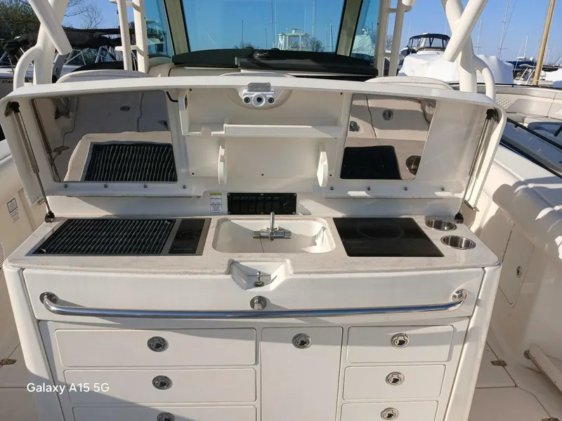 Slide: The Image of Boston Whaler 370 Outrage 2014 - 5314065