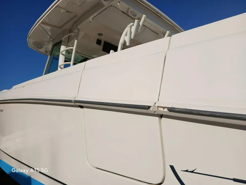 Slide: The Image of Boston Whaler 370 Outrage 2014 - 5314055