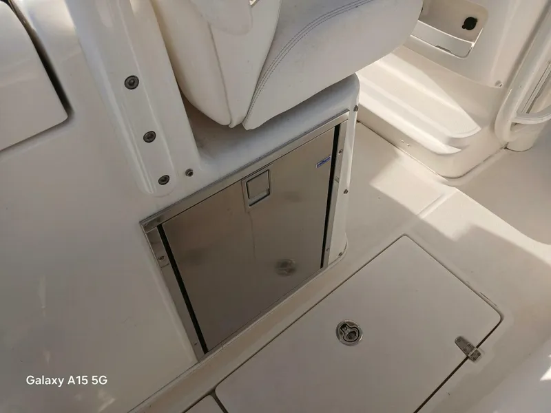 Slide: The Image of Boston Whaler 370 Outrage 2014 - 5314077