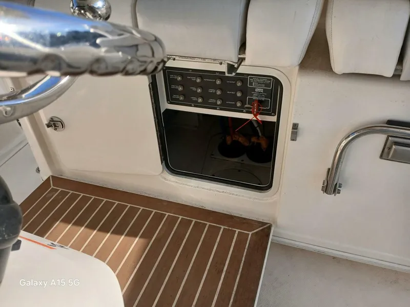Slide: The Image of Boston Whaler 370 Outrage 2014 - 5314080