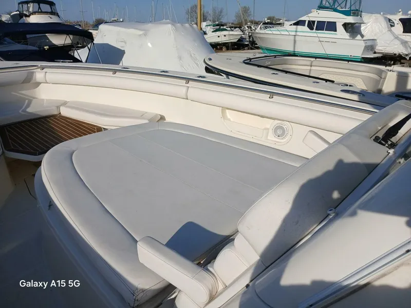 Slide: The Image of Boston Whaler 370 Outrage 2014 - 5314084