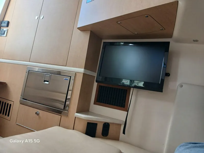 Slide: The Image of Boston Whaler 370 Outrage 2014 - 5314097