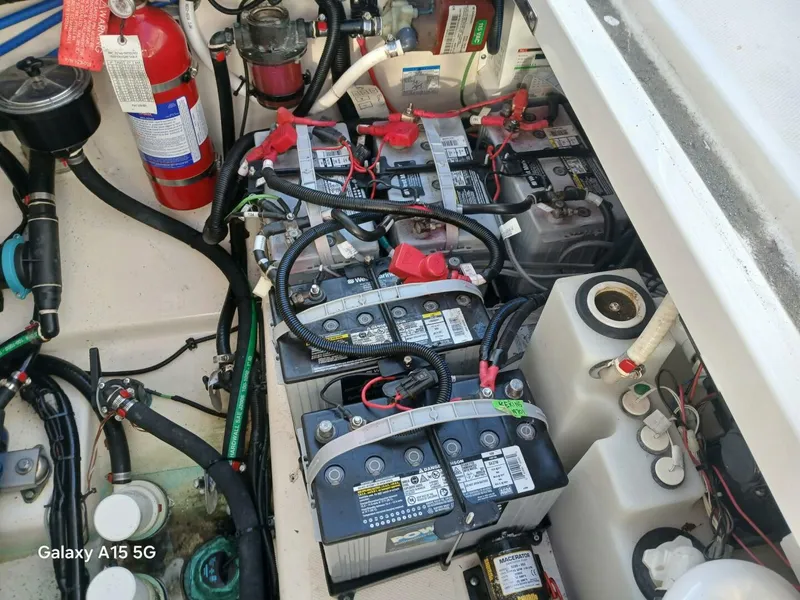 Slide: The Image of Boston Whaler 370 Outrage 2014 - 5314109