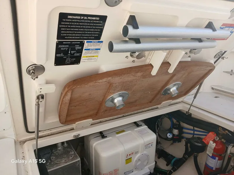 Slide: The Image of Boston Whaler 370 Outrage 2014 - 5314110