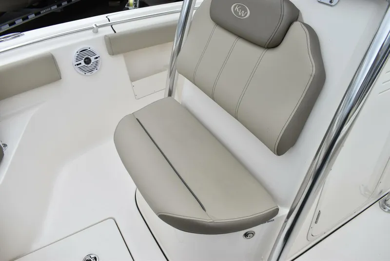 Slide: The Image of Key West 239FS 2025 - 5312825