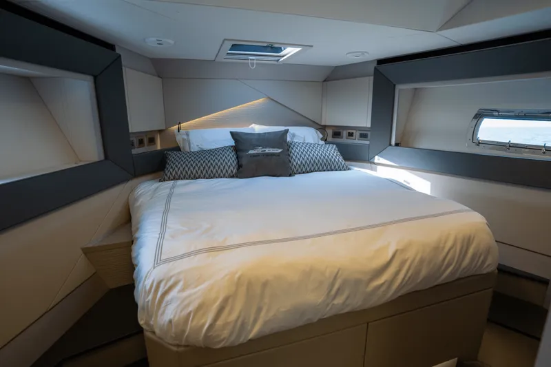 Slide: The Image of Pershing 7X 2020 - 5312736