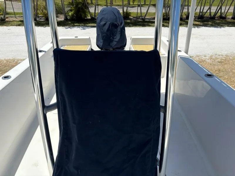 Slide: The Image of Sportsman Island Reef 19 Center Console 2017 - 5312987