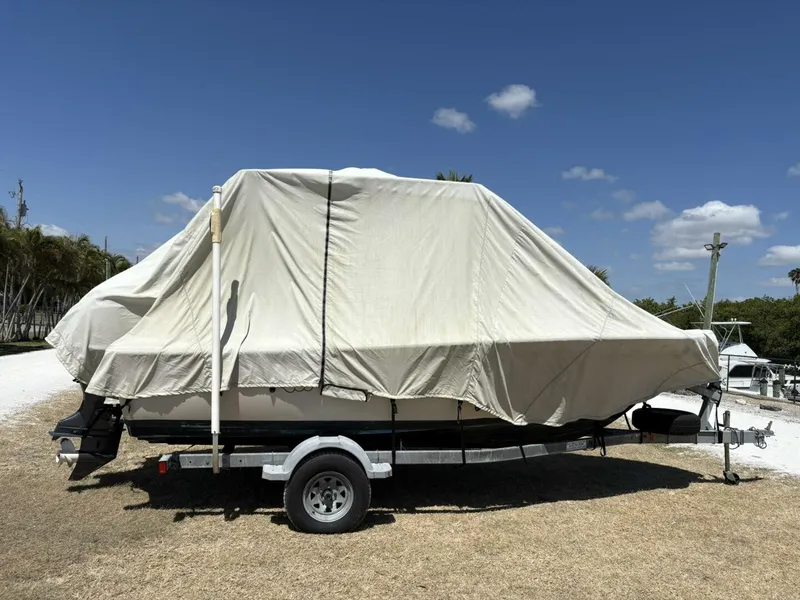 Slide: The Image of Sportsman Island Reef 19 Center Console 2017 - 5312994