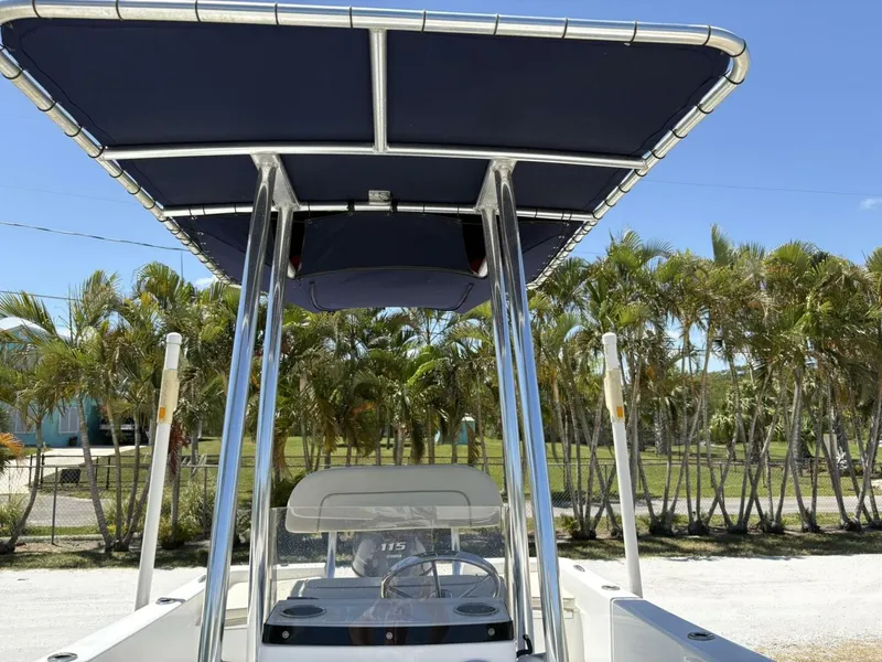 Slide: The Image of Sportsman Island Reef 19 Center Console 2017 - 5312958