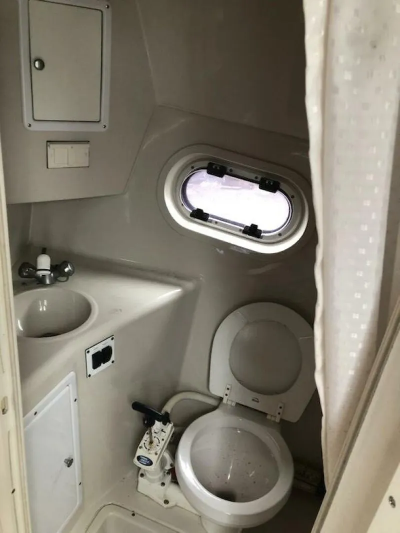 Slide: The Image of Four Winns 268 Vista Vee 2001 - 5316580